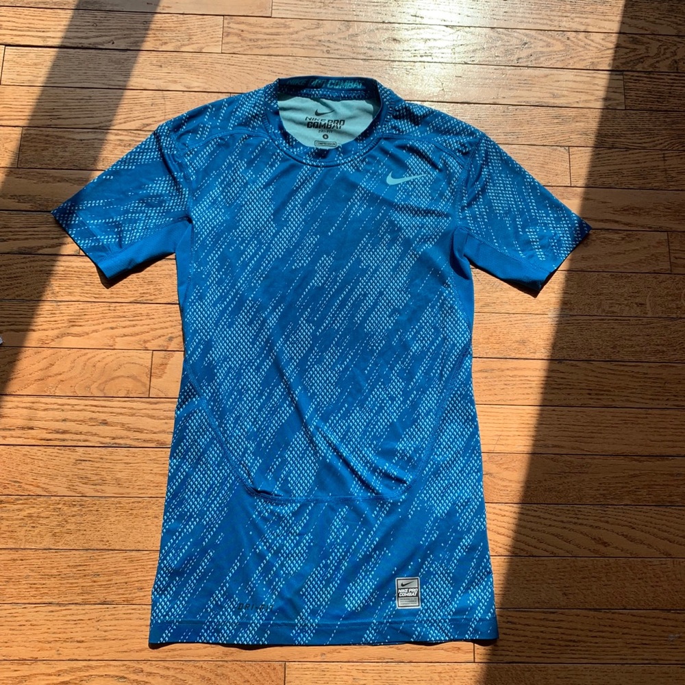 Nike pro combat shirt size small